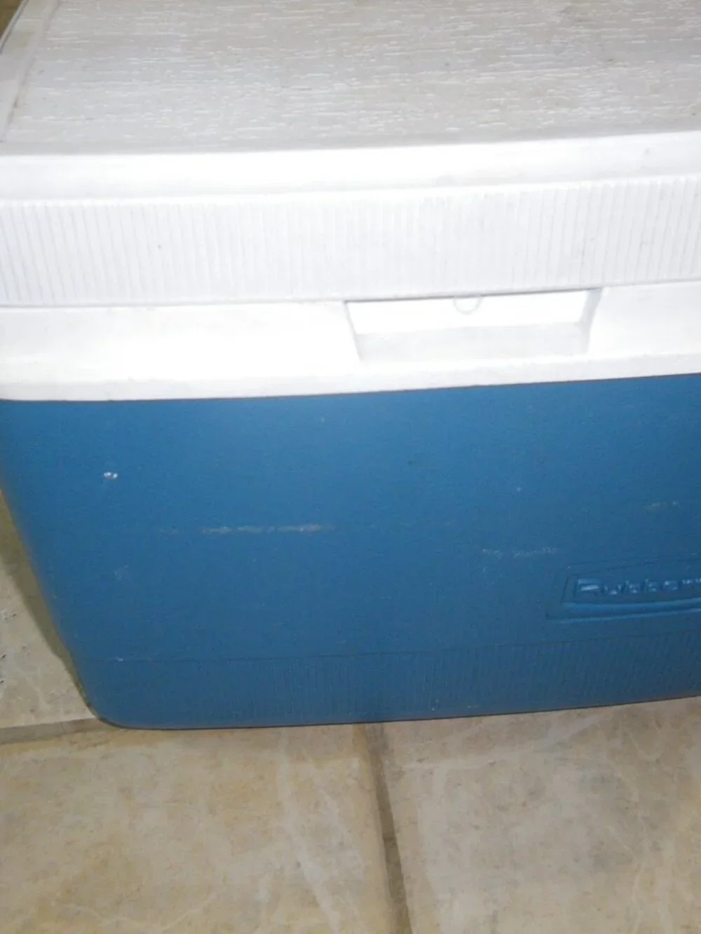 Vintage Rubbermaid Medium-Sized Personal Cooler Model 1910 6+ Pack Made in USA